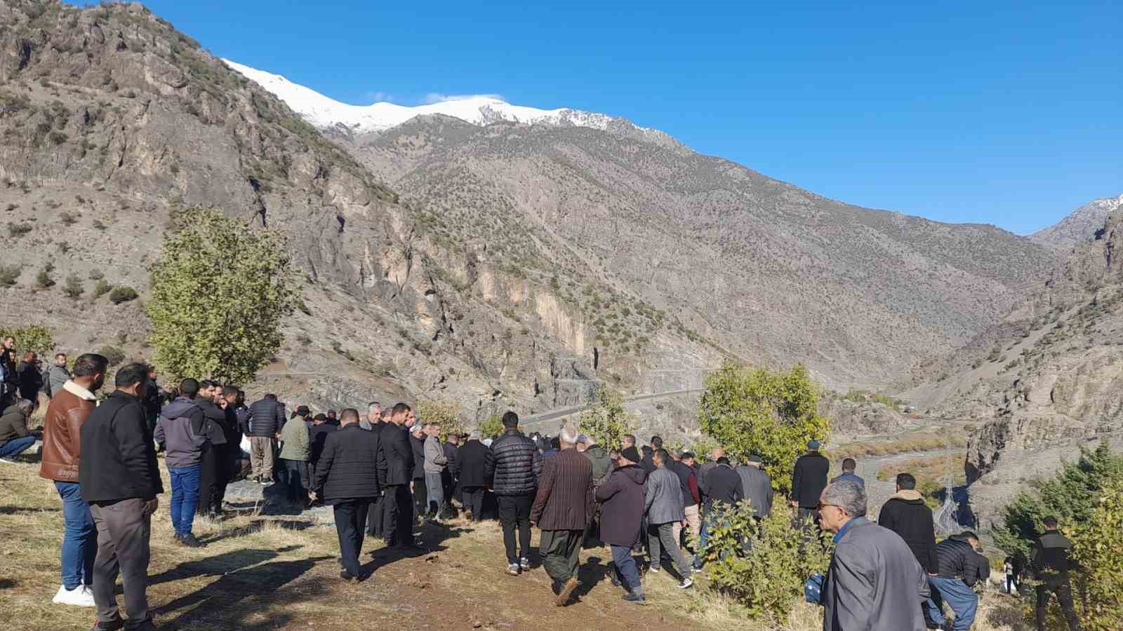 Zap Suyu’nda hayatını kaybedenler toprağa verildi