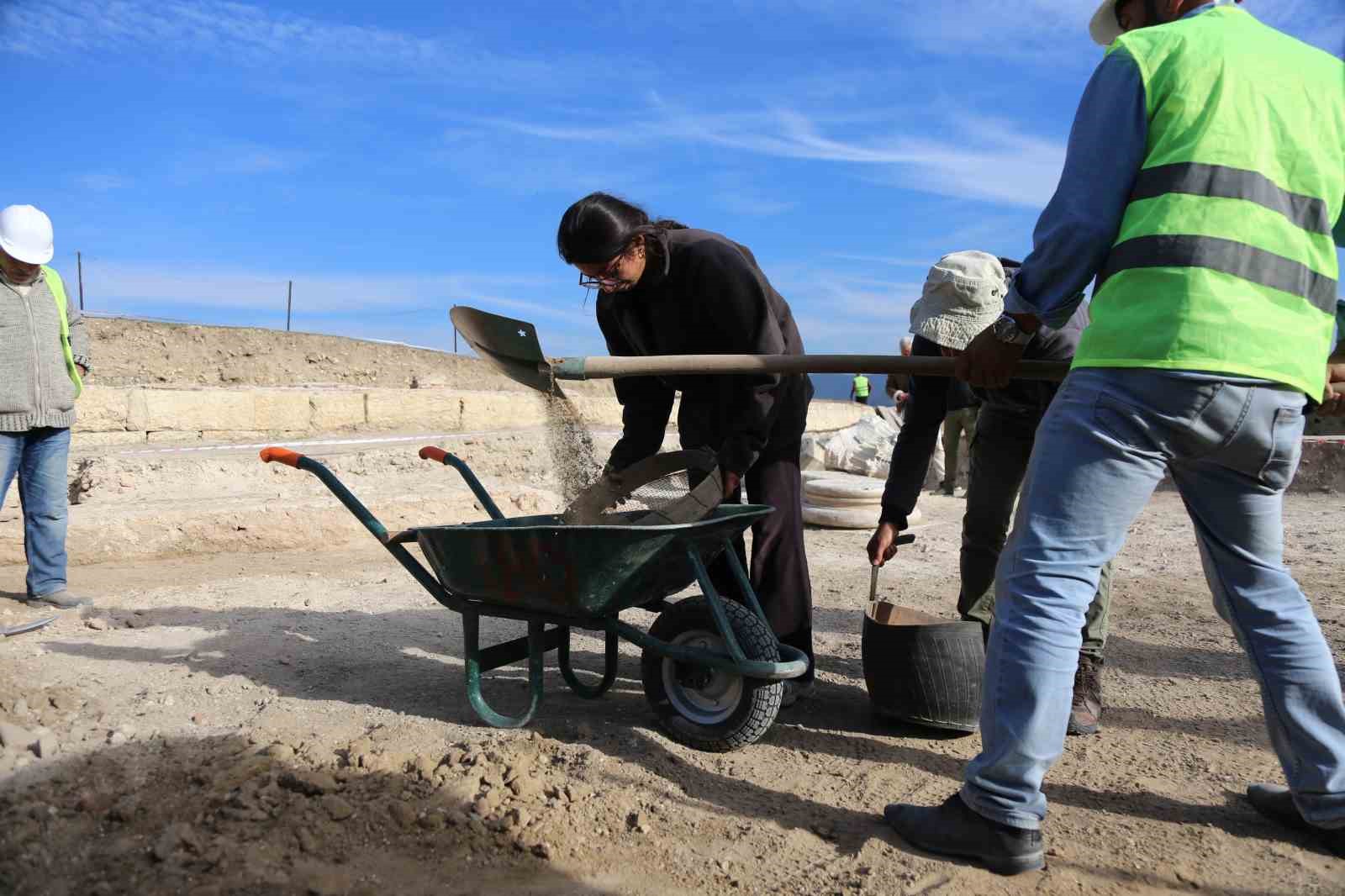 Pompeiopolis Antik Kenti’nde 2 bin yıllık tarih yapay zekayla canlandı