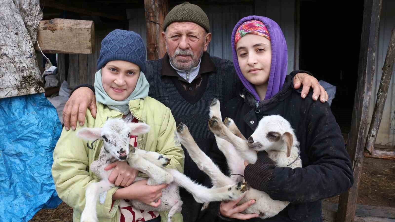 Bolu’da yaylalardan köylere göç başladı