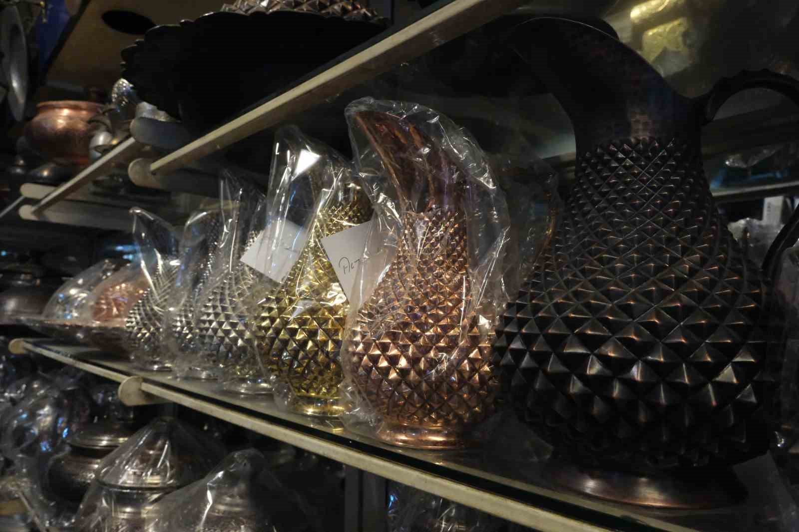 43 yıllık bakır ustası mesleğin sona ermesinden korkuyor