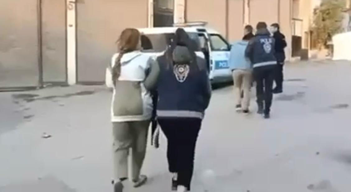 Sosyal medya üzerinden 