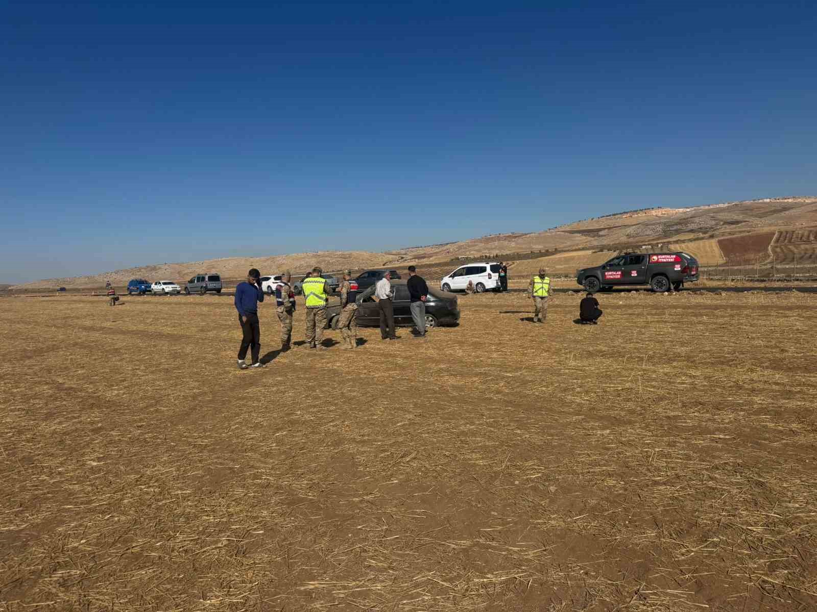 Siirt’te otomobil takla attı, camdan fırlayan çocuk hayatını kaybetti