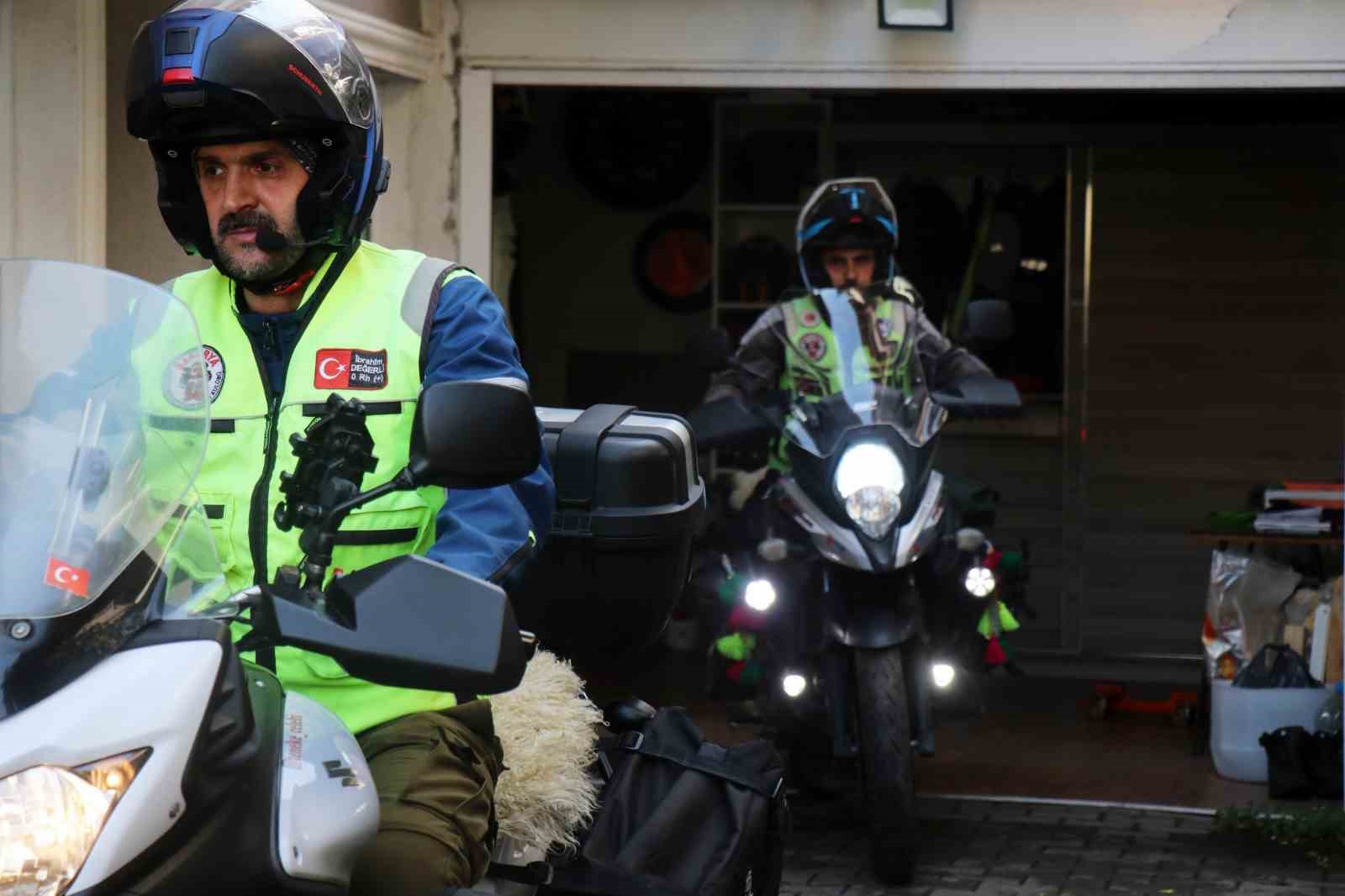 Sigarayı bıraktı, motosikleti ile 250 bin kilometre yol yaptı: Son durağı umre oldu