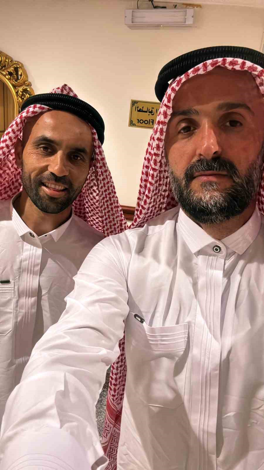 Sigarayı bıraktı, motosikleti ile 250 bin kilometre yol yaptı: Son durağı umre oldu