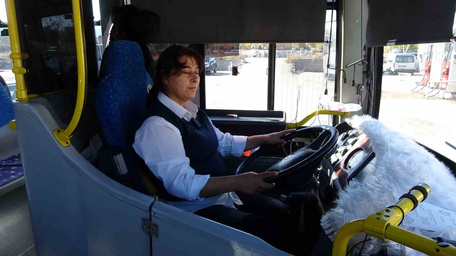 Isparta’da yol verme tartışması, kadın halk otobüsü şoförüne kâbus yaşattı