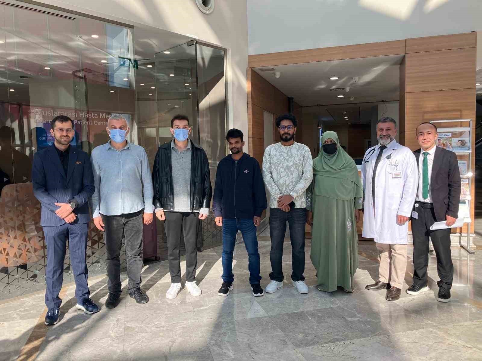 8 bin 500 kilometre uzaktan gelen umut: Çapraz nakille hayata tutundular